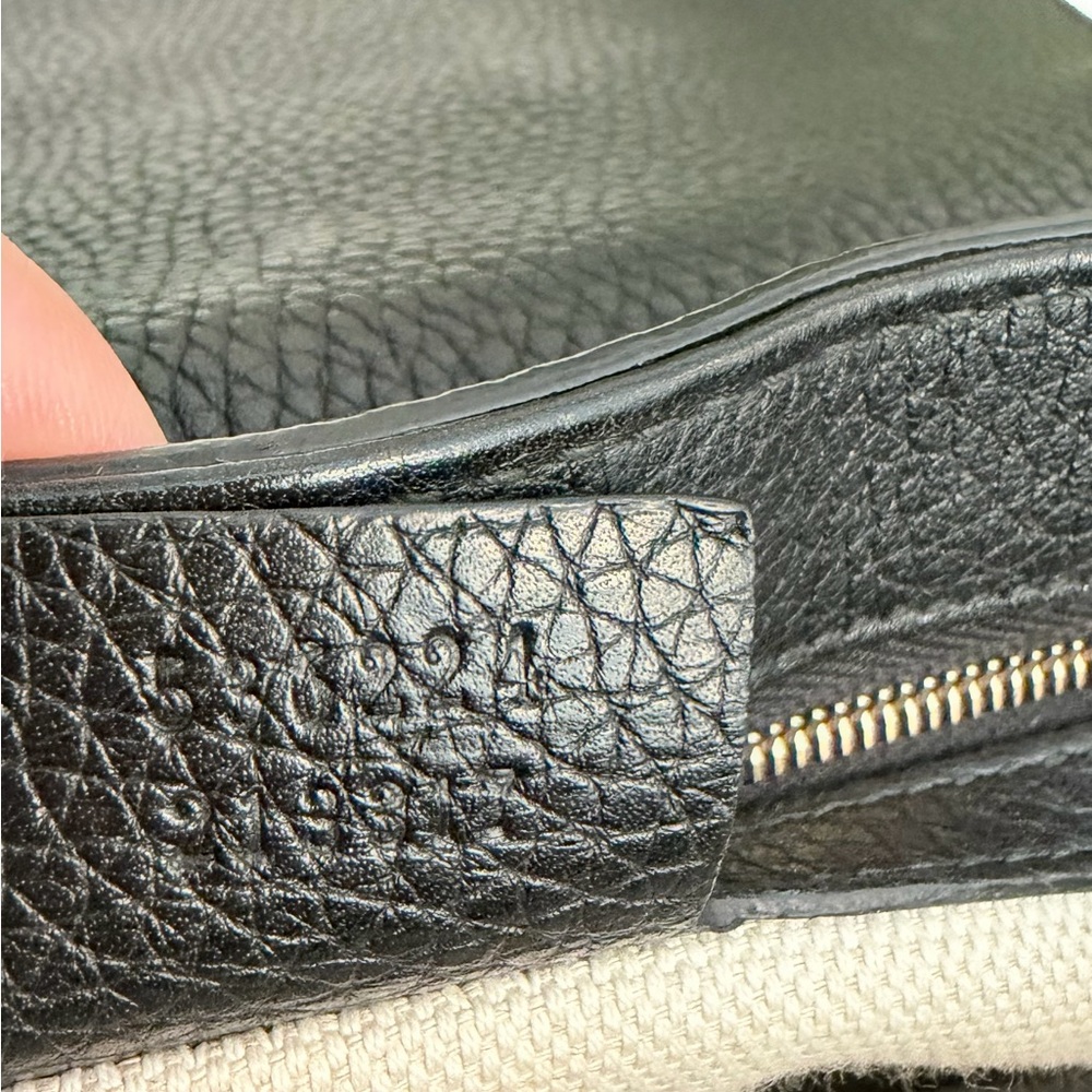 Gucci Soho Crossbody with Chain Strap - Picture 7 of 16